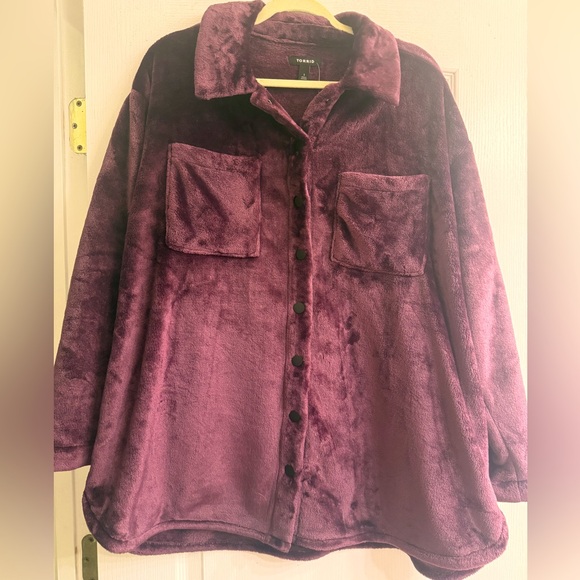 Torrid Cozy Plush Purple Fur Snap Front Teddy Shacket - size 1 - Picture 1 of 14